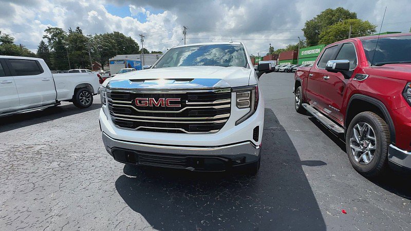 New 2026 GMC Sierra 1500 SLT w/ SLT Premium Package image 4