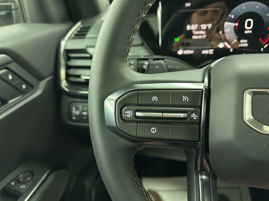 New 2026 GMC Acadia AT4 w/ Luxury Package AWD/4WD image 33