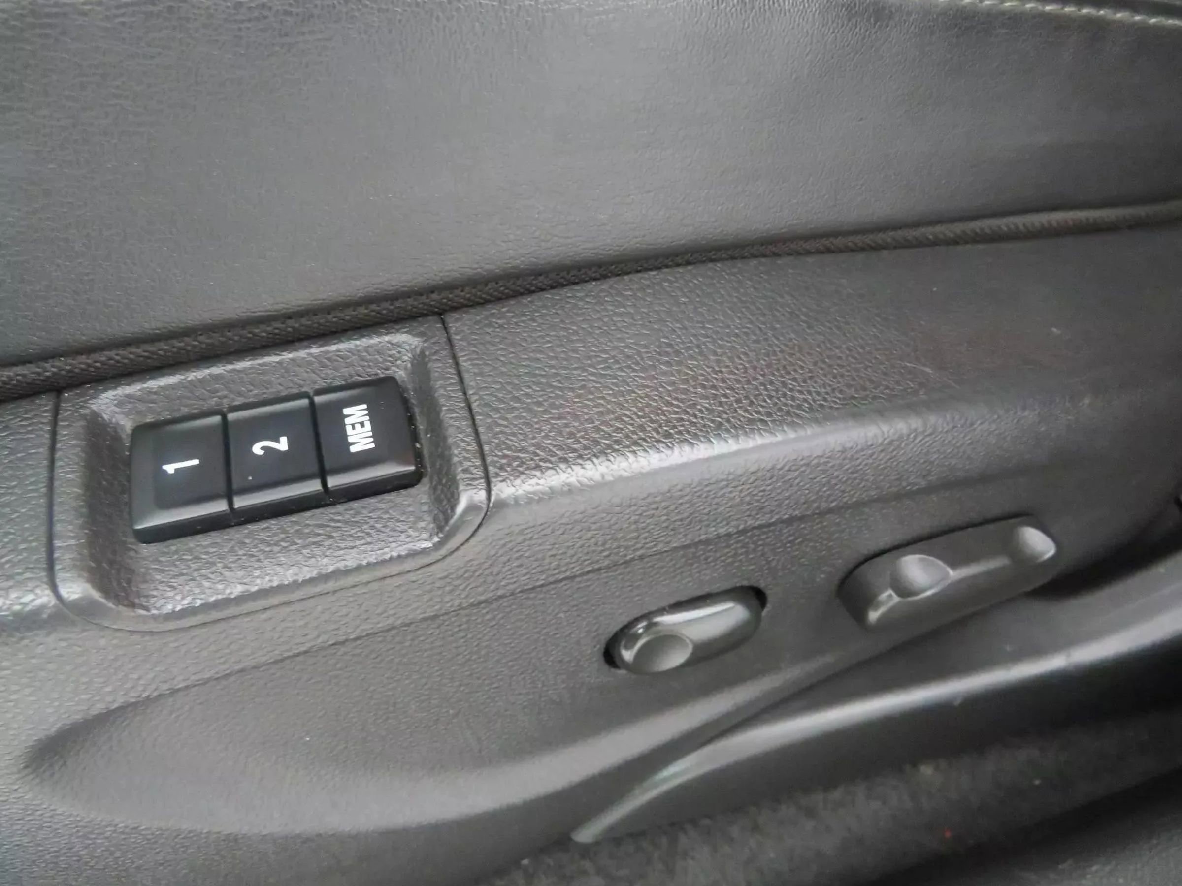 Used 2020 Buick Encore Essence image 34