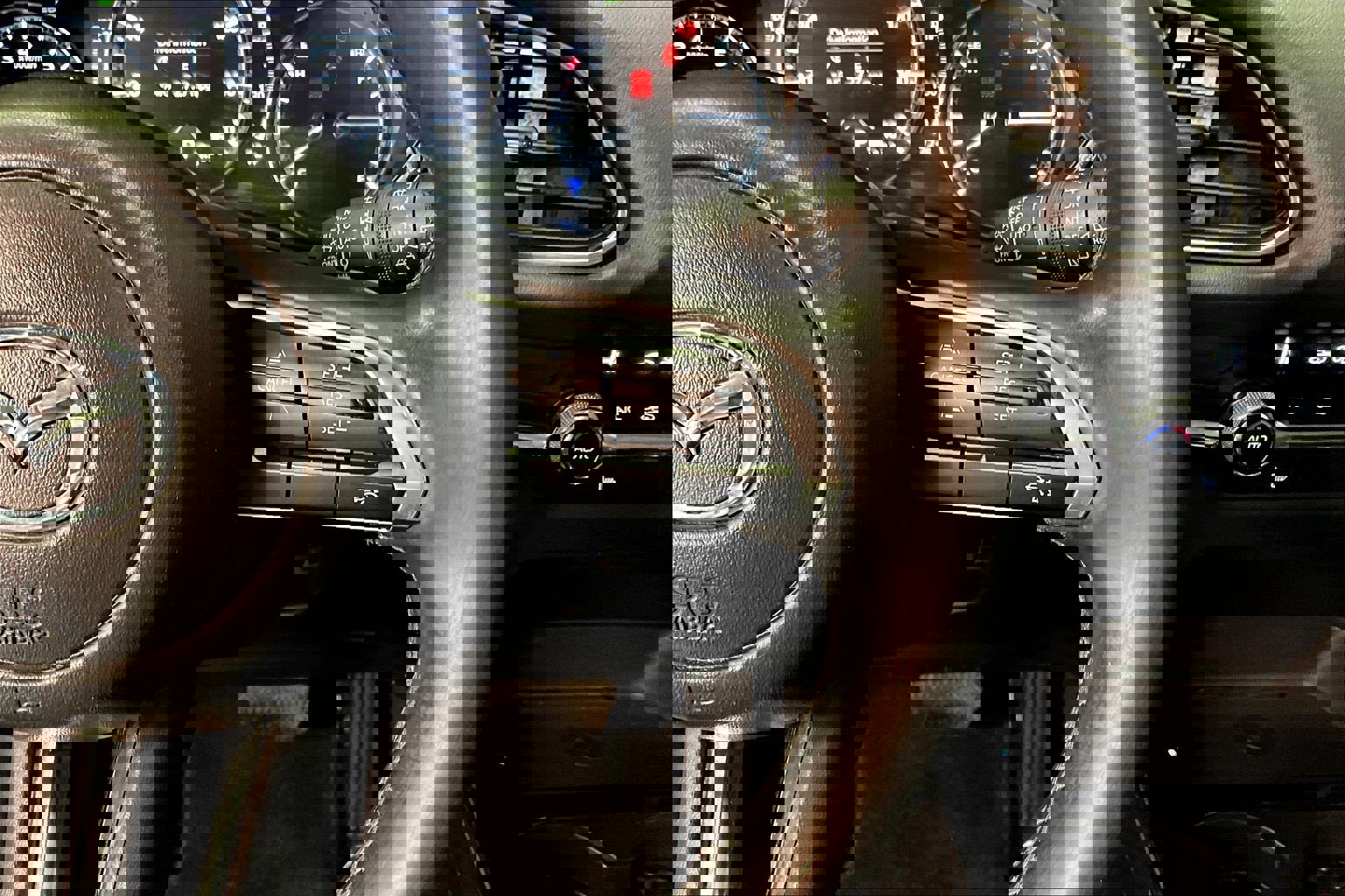 Used 2024 MAZDA CX-30 AWD 2.5 S w/ Premium Package image 12