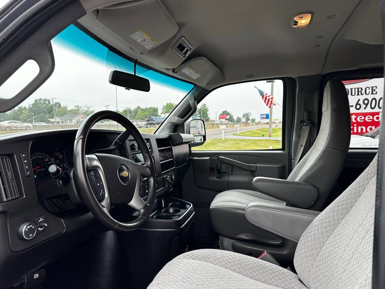 Used 2017 Chevrolet Express 2500 LS image 9