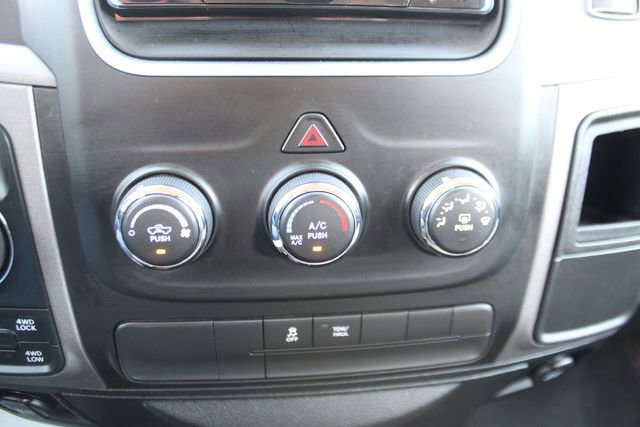 Used 2017 RAM 1500 Express AWD/4WD image 20