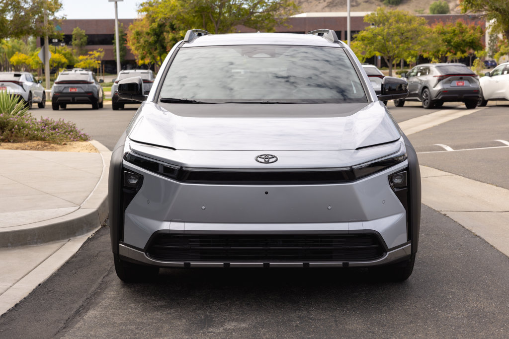 Certified 2023 Toyota RAV4 XLE Premium FWD image 2