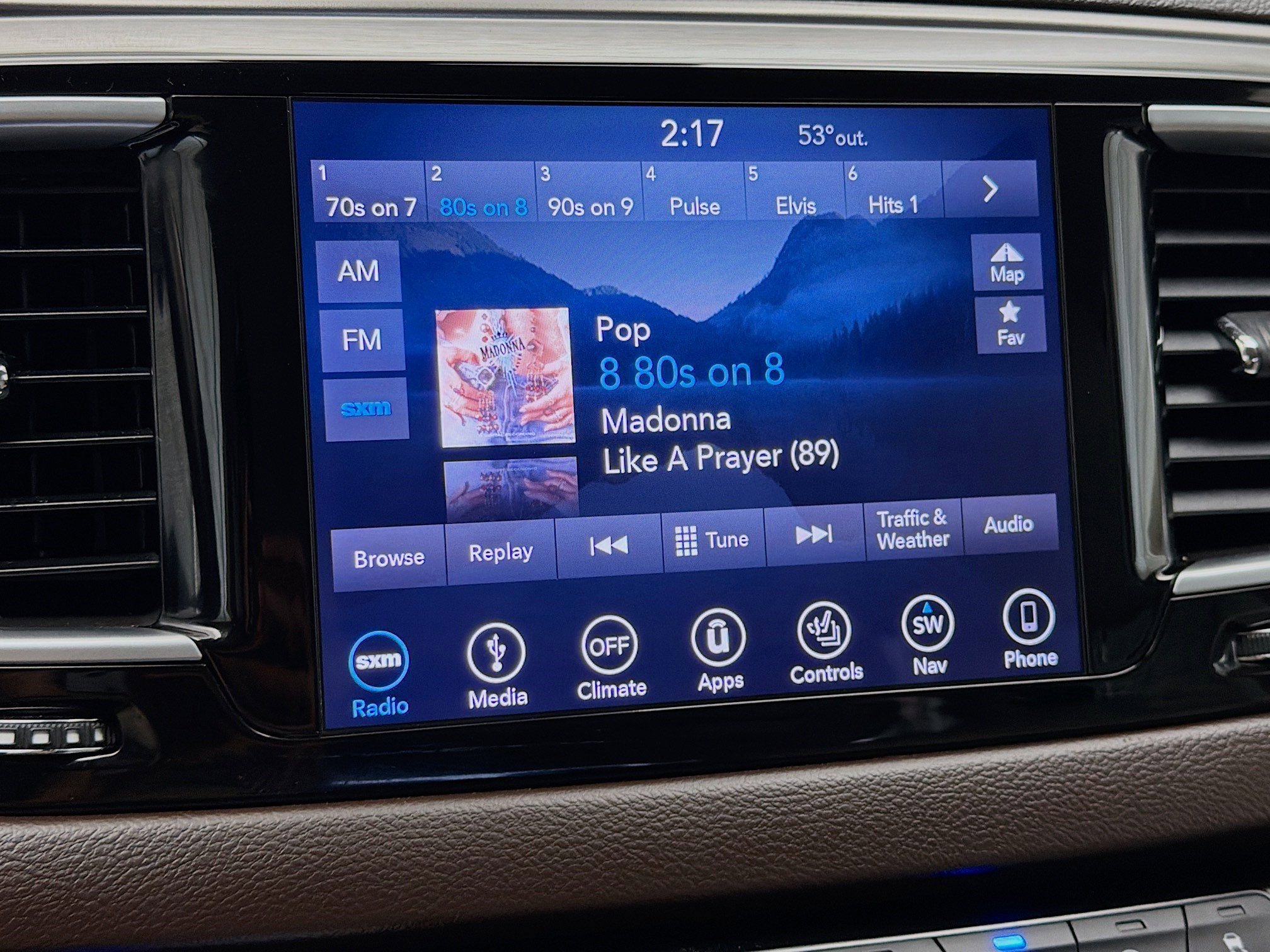 Used 2018 Chrysler Pacifica Touring-L Plus w/ Advanced Safetytec Group image 9