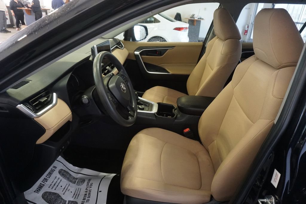Used 2025 Toyota RAV4 LE image 16