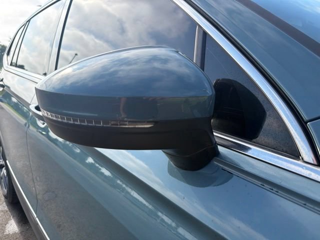 Used 2020 Volkswagen Tiguan SE FWD image 5