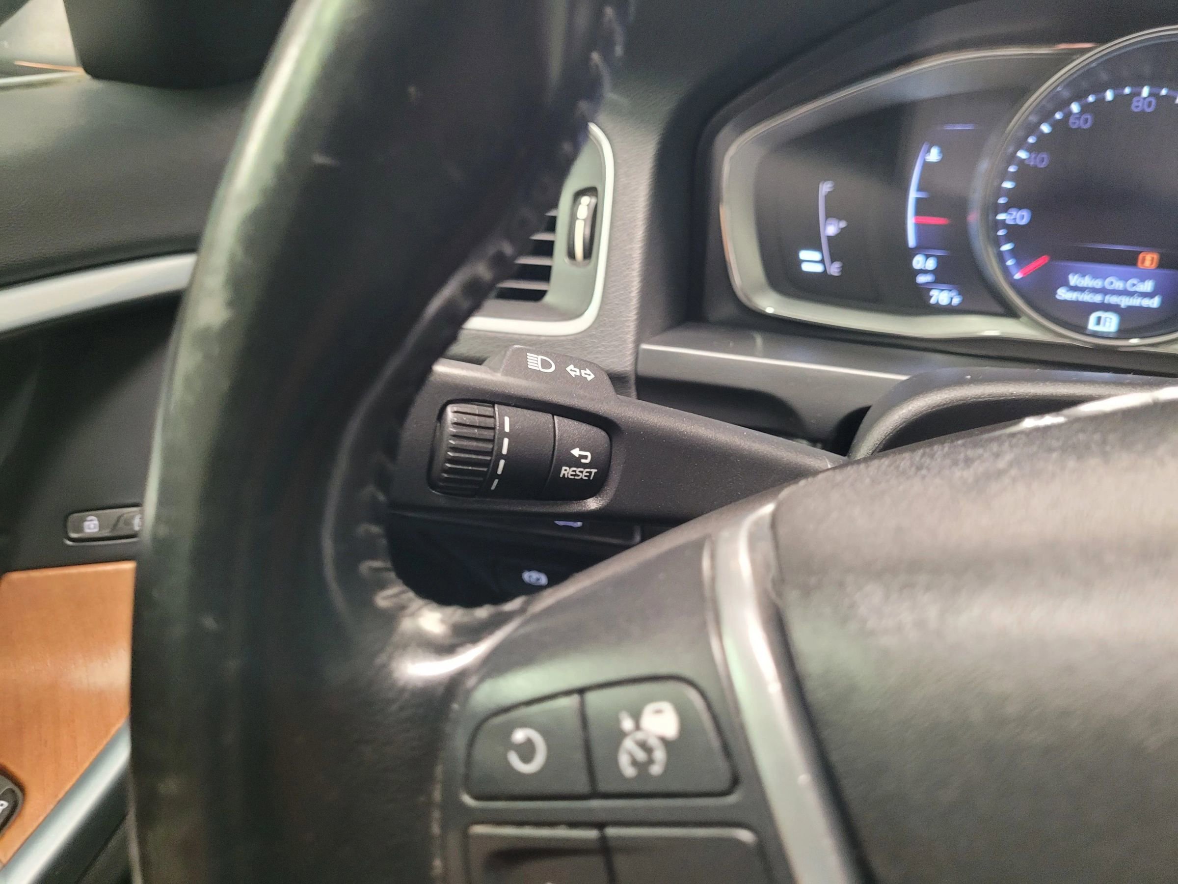 Used 2016 Volvo S60 T5 Inscription Platinum image 22