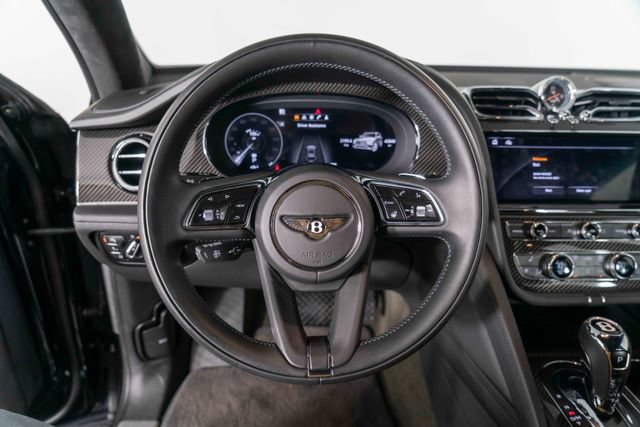 Used 2022 Bentley Bentayga AWD/4WD image 20