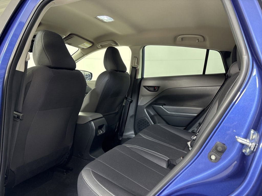Used 2025 Subaru Crosstrek 2.0i Premium image 17