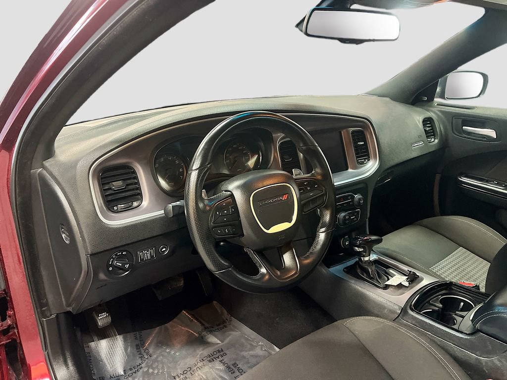 Used 2022 Dodge Charger R/T w/ Blacktop Package image 9