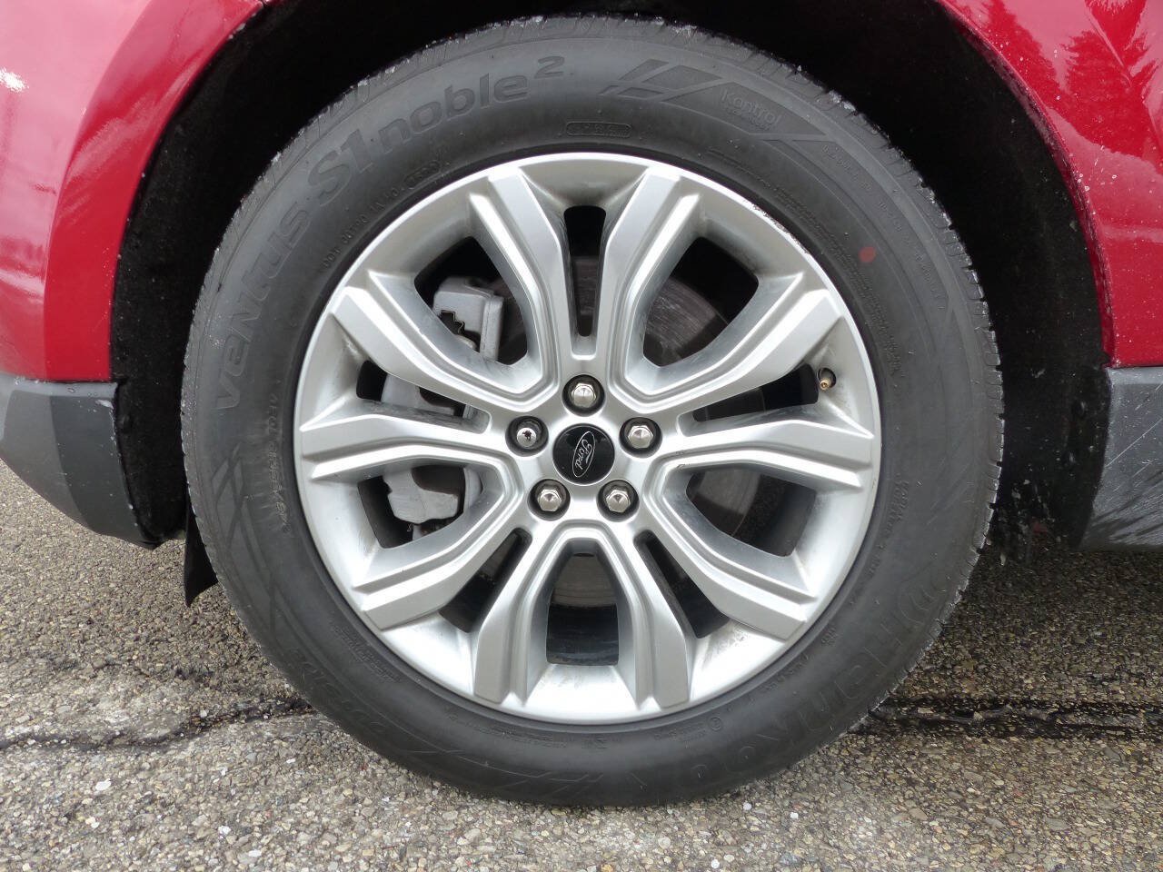 Used 2023 Ford Edge Titanium w/ Equipment Group 301A AWD/4WD image 12