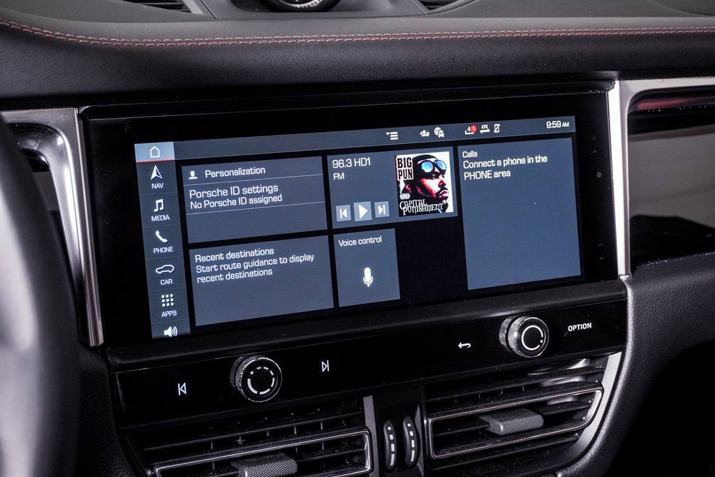 Certified 2025 Porsche Macan image 22