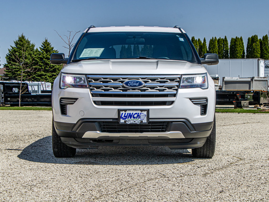 Used 2018 Ford Explorer XLT image 5