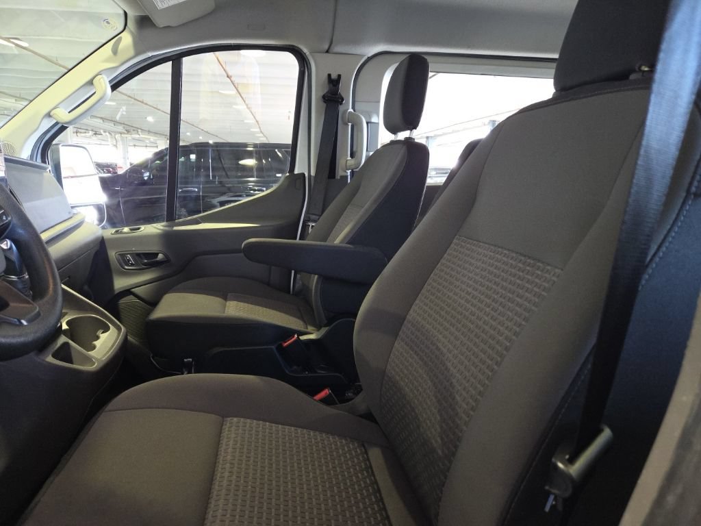 Used 2024 Ford Transit 350 XLT RWD image 10