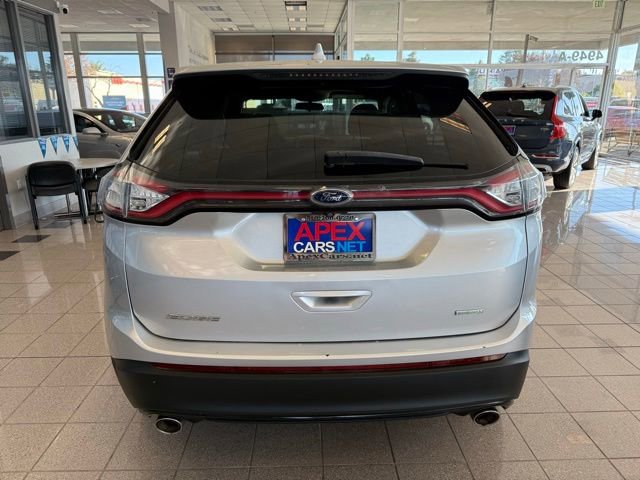 Used 2017 Ford Edge SE image 4