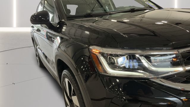 Used 2024 Volkswagen Taos SEL AWD/4WD image 40