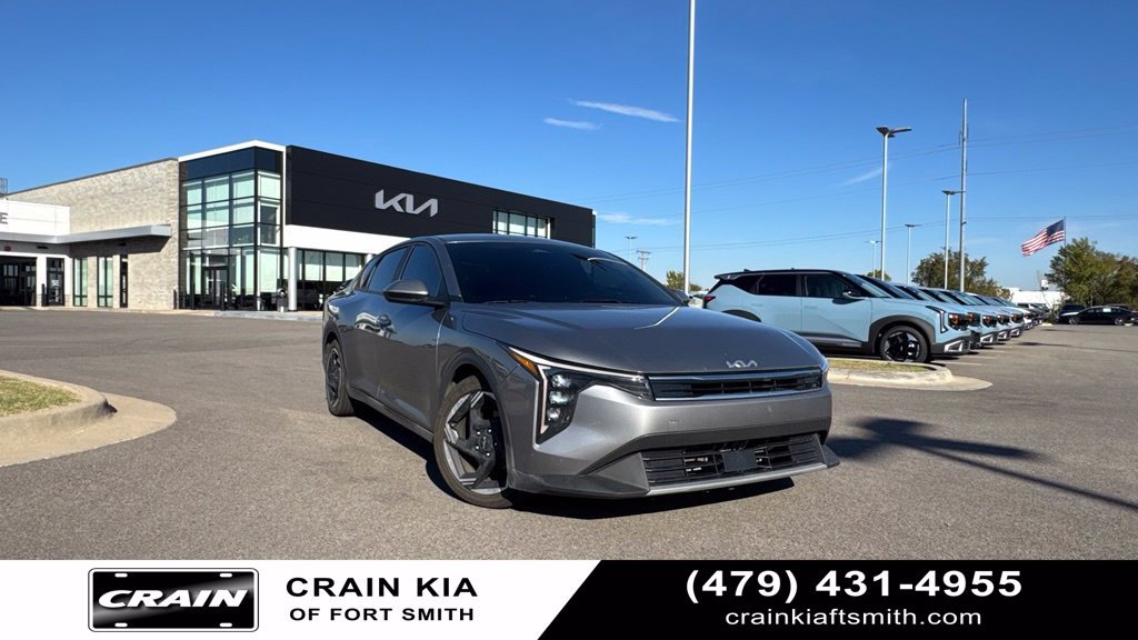 Certified 2025 Kia K4 GT-Line Turbo FWD image 1