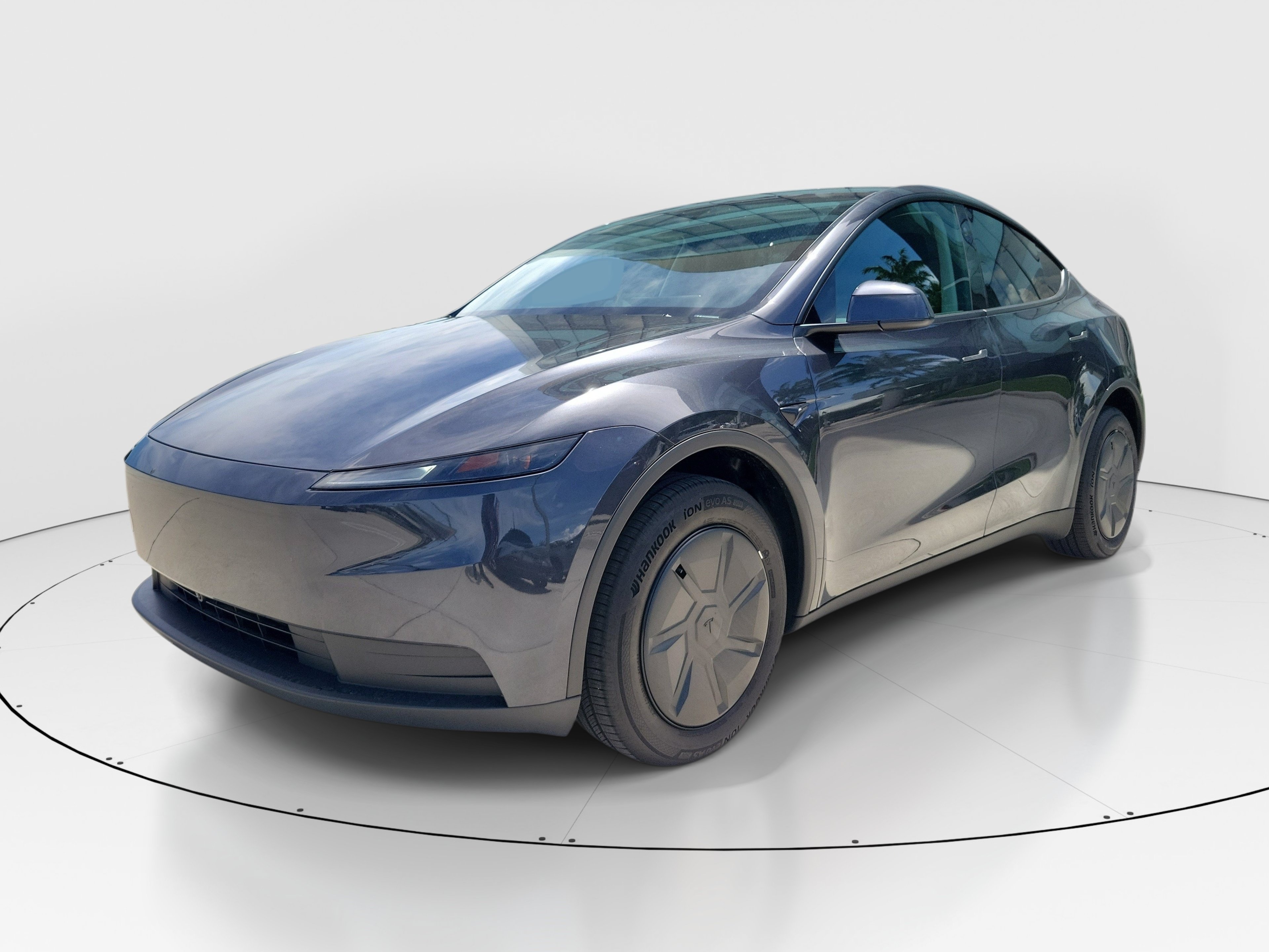 Used 2026 Tesla Model Y 2WD image 5