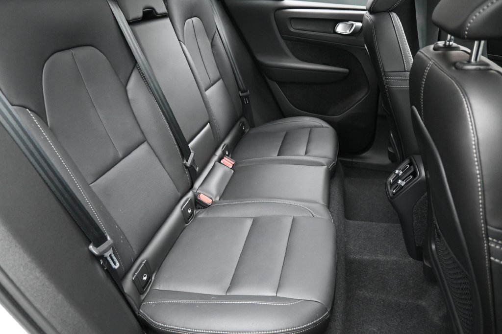 Used 2026 Volvo XC40 B5 Plus AWD/4WD image 39
