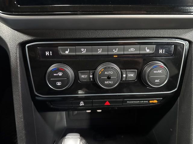 Used 2023 Volkswagen Atlas SEL R-Line image 23