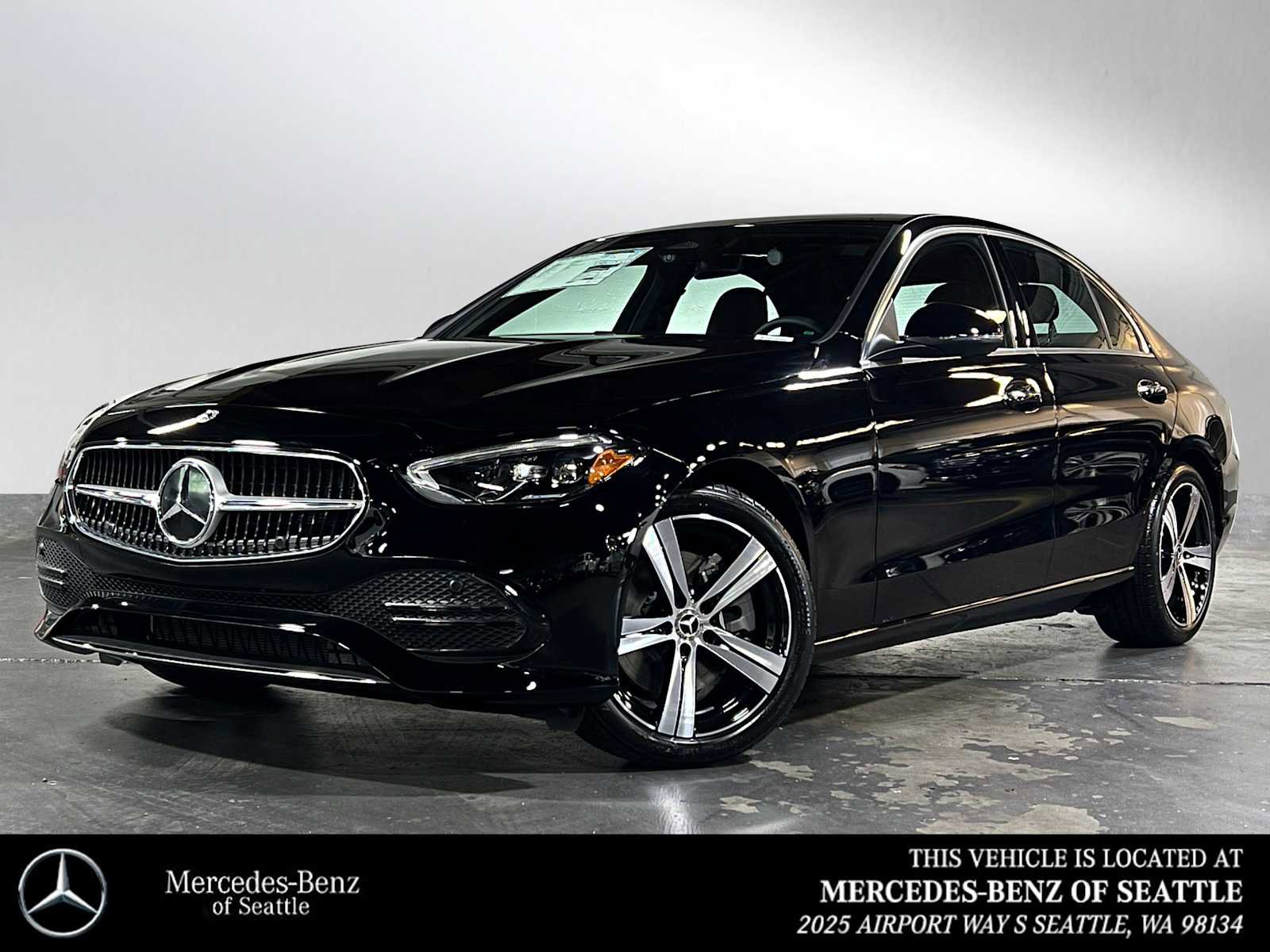 Used 2025 Mercedes-Benz C 300 4MATIC Sedan image 1