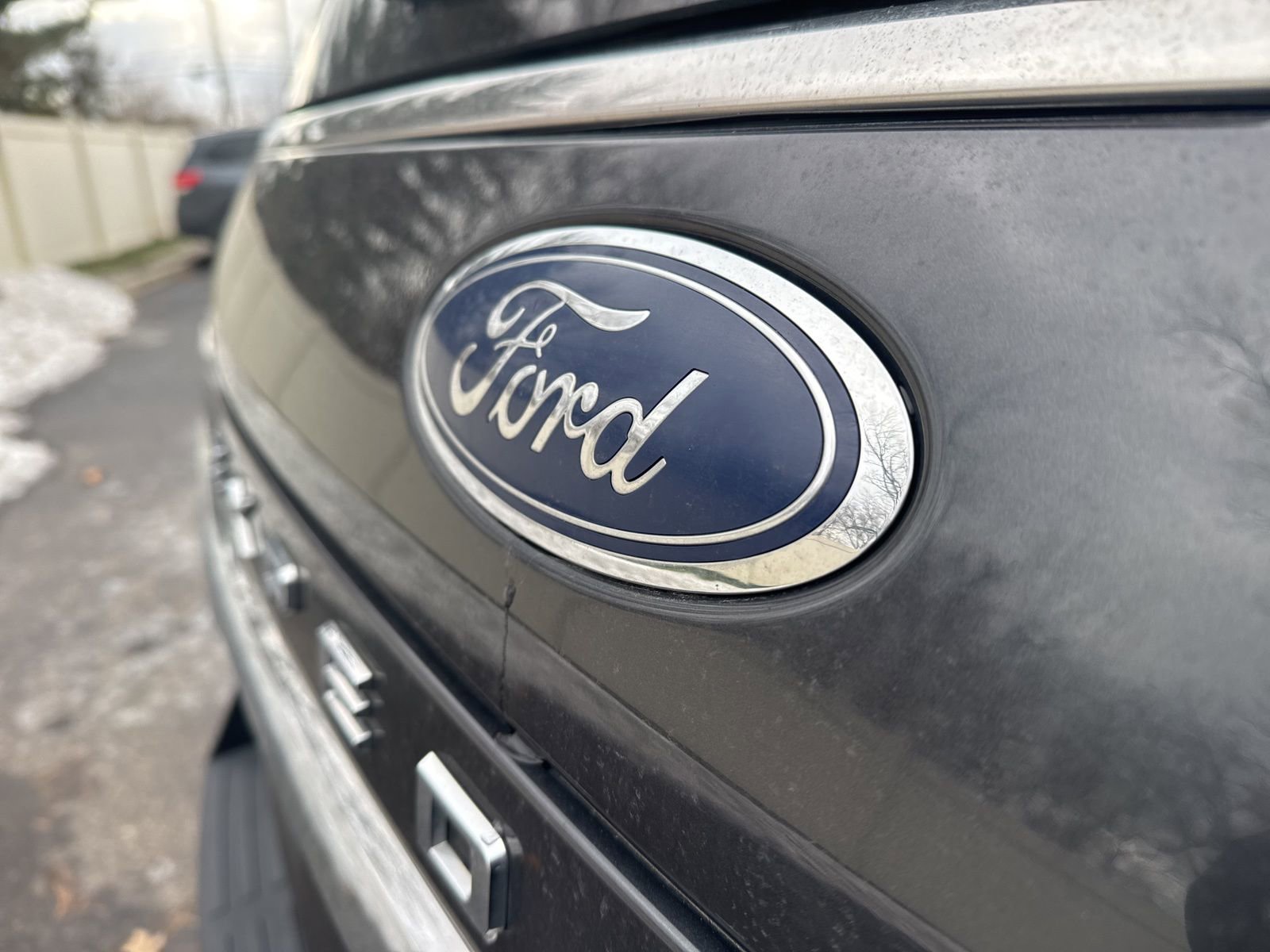 Used 2023 Ford Expedition Limited image 10