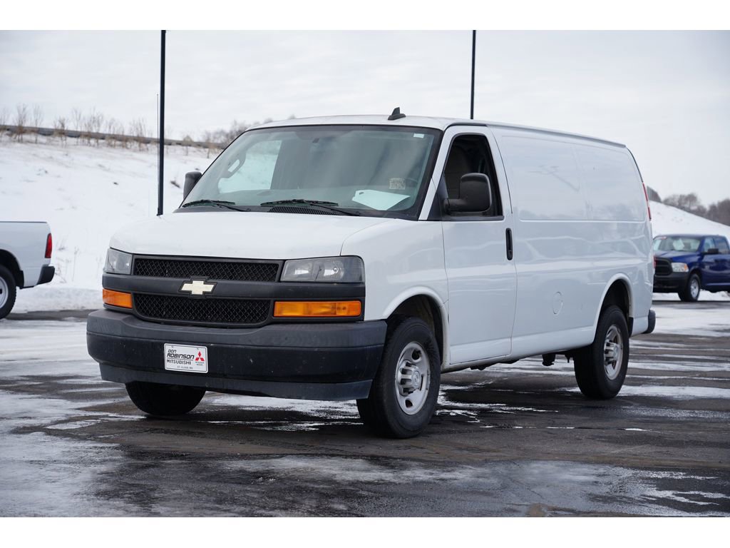 Used 2018 Chevrolet Express 2500 w/ Driver Convenience Package image 7