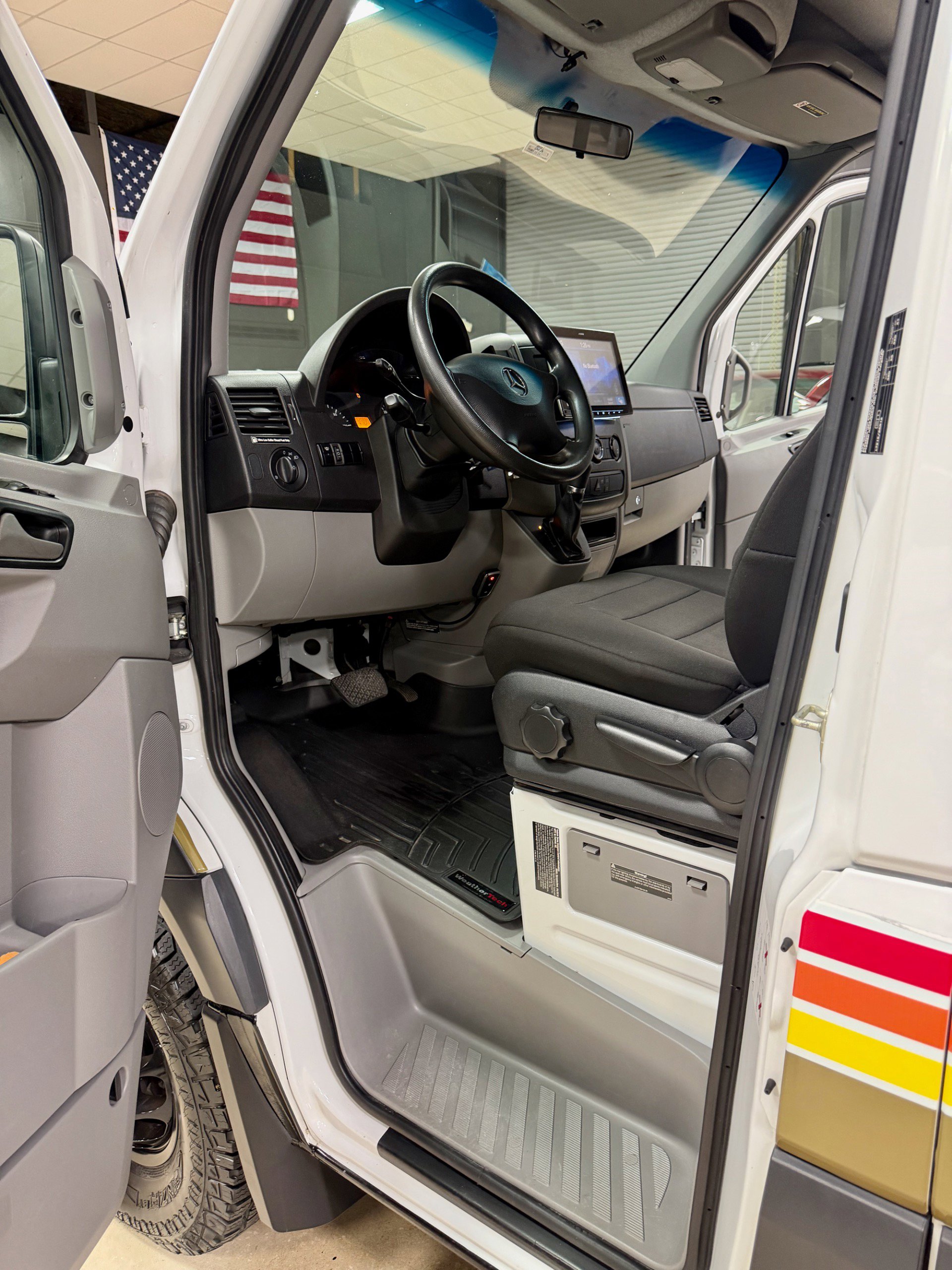 Used 2018 Mercedes-Benz Sprinter 3500 image 23