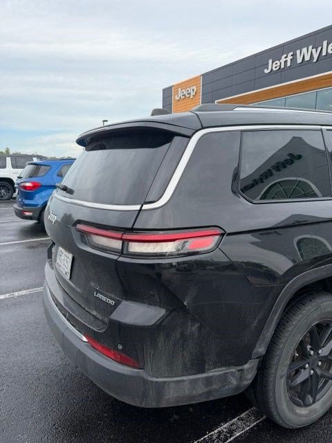 Used 2023 Jeep Grand Cherokee L Laredo w/ Luxury Tech Group I AWD/4WD image 14
