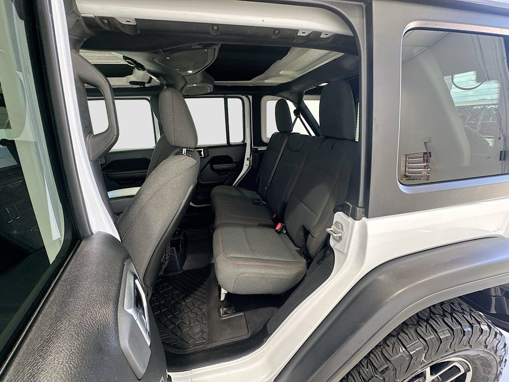 Used 2024 Jeep Wrangler Unlimited Rubicon AWD/4WD image 25