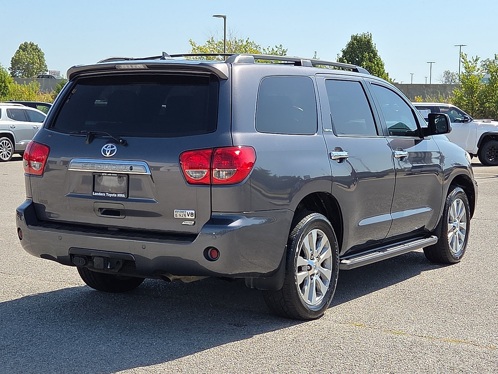 Used 2013 Toyota Sequoia Limited AWD/4WD image 5