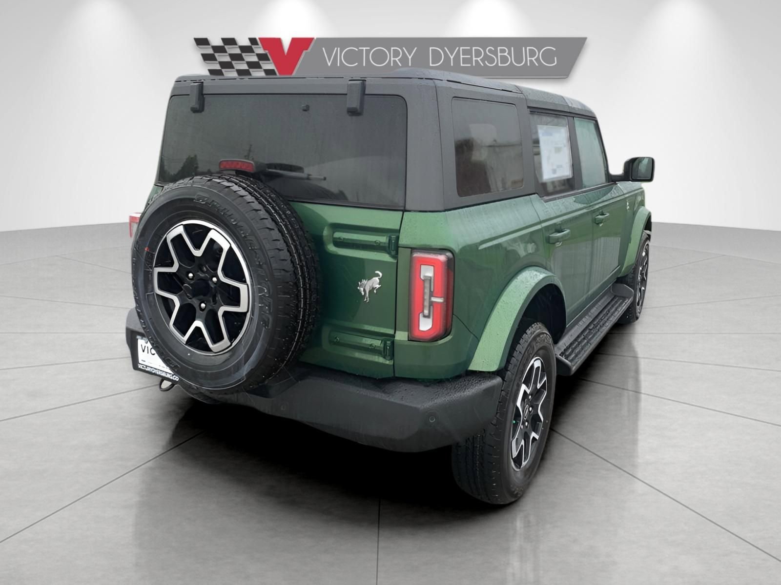 New 2025 Ford Bronco Outer Banks image 8