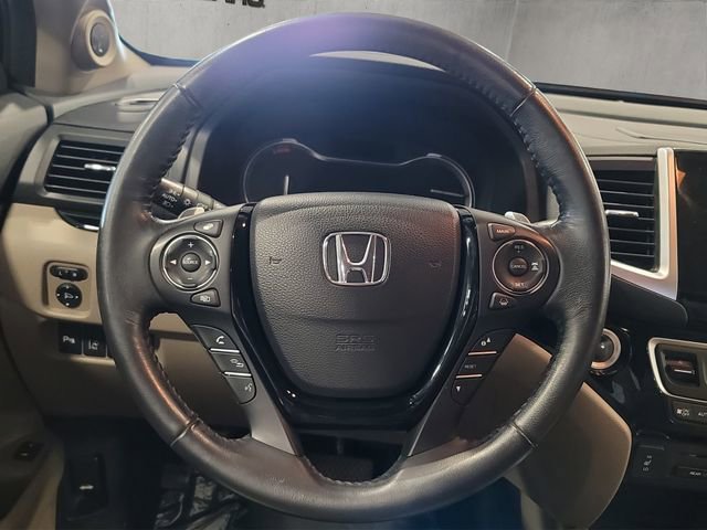Used 2017 Honda Pilot Touring image 13