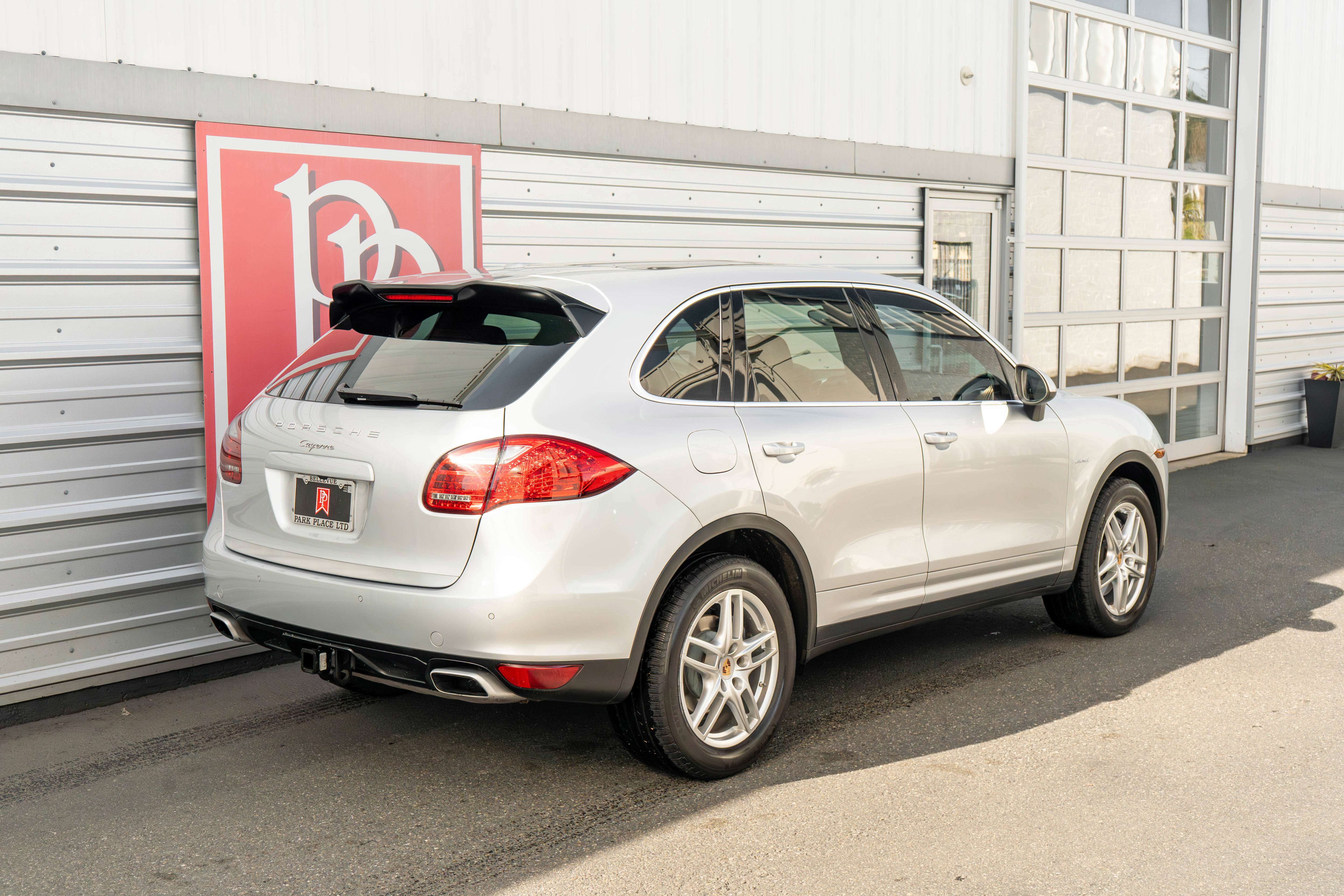 Used 2013 Porsche Cayenne Diesel AWD/4WD image 42