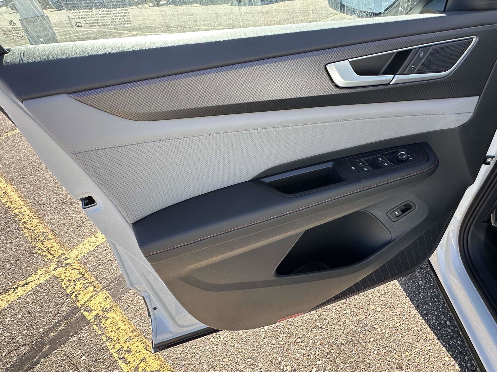 New 2026 Volkswagen Atlas Peak Edition image 16