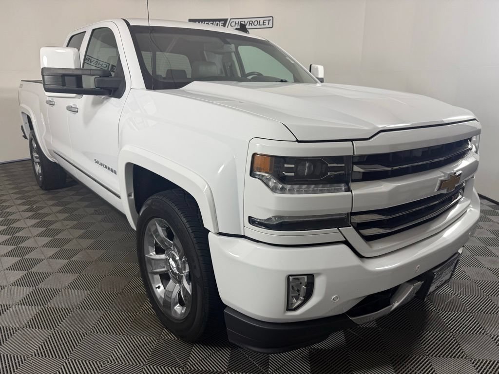 Used 2017 Chevrolet Silverado 1500 LTZ Z71 w/ LTZ Plus Package AWD/4WD image 8