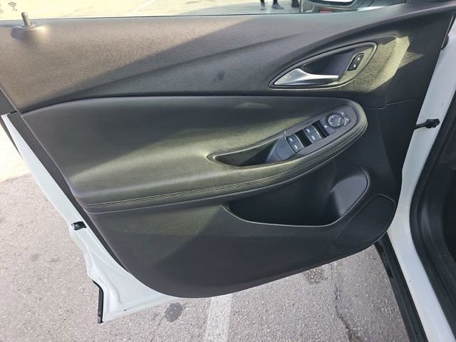 Used 2024 Buick Encore GX Preferred FWD image 11