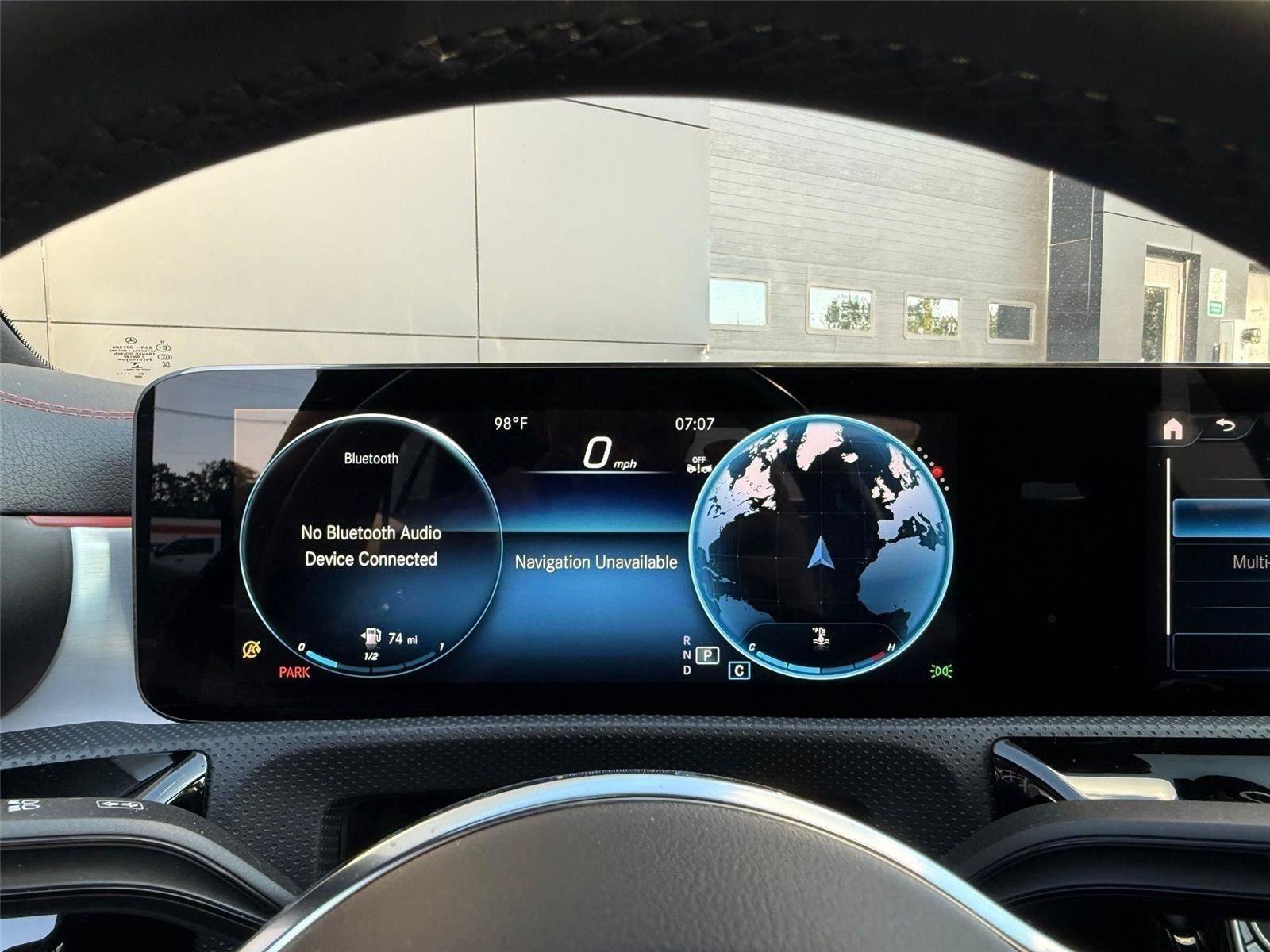 Used 2023 Mercedes-Benz CLA 250 4MATIC image 31