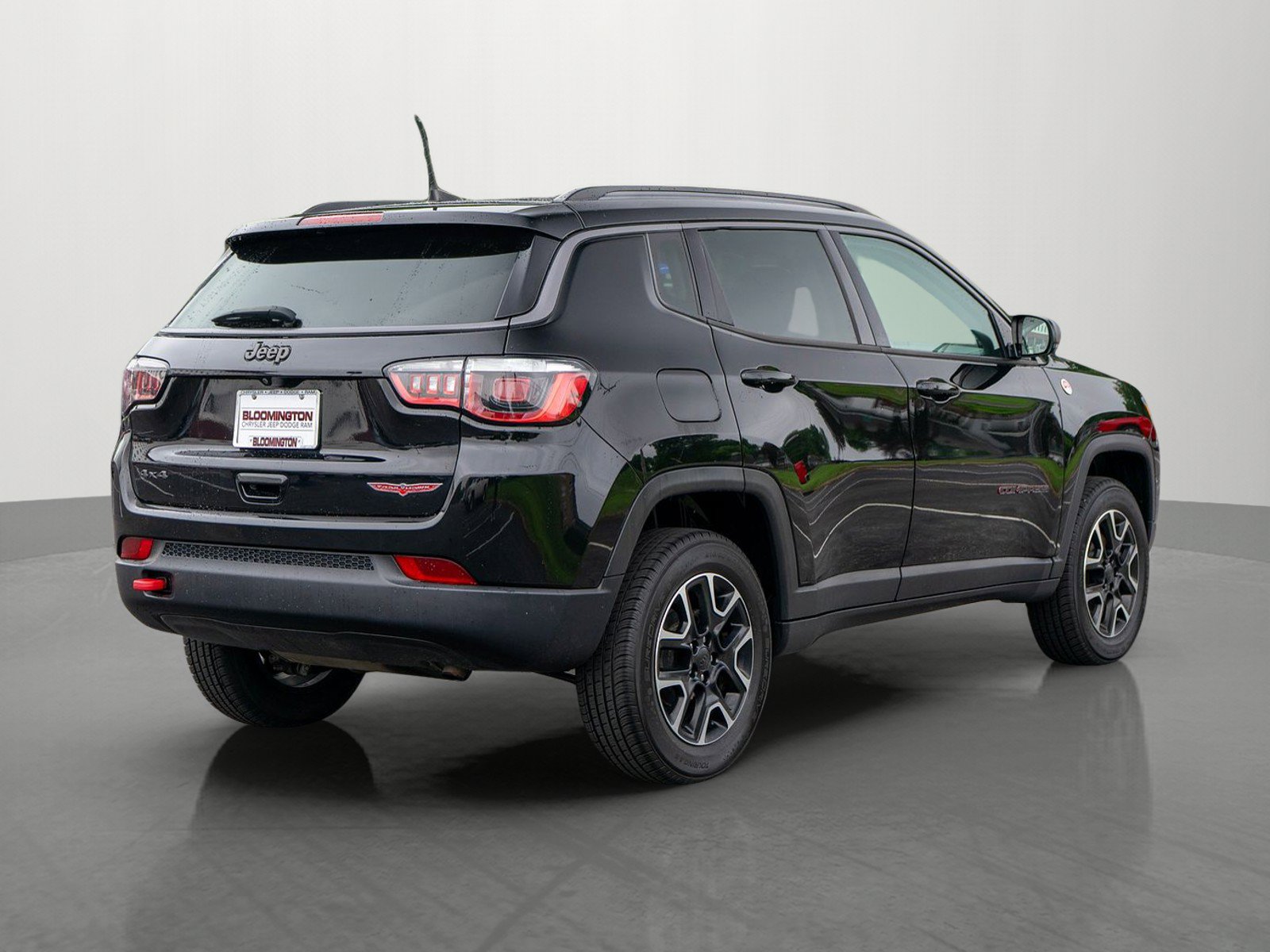 Used 2019 Jeep Compass Trailhawk w/ Cold Weather Group AWD/4WD image 7