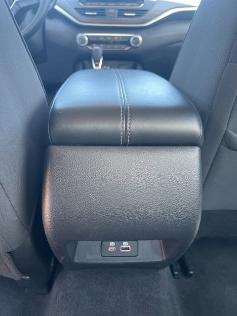 Used 2024 Nissan Altima 2.5 SV AWD/4WD image 30