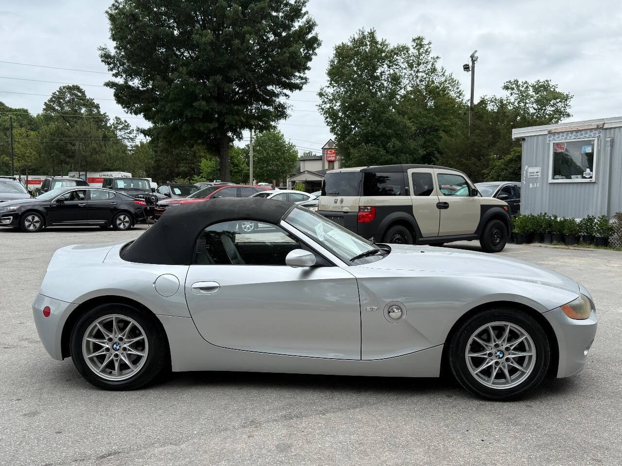 Used 2004 BMW Z4 2.5i RWD image 8