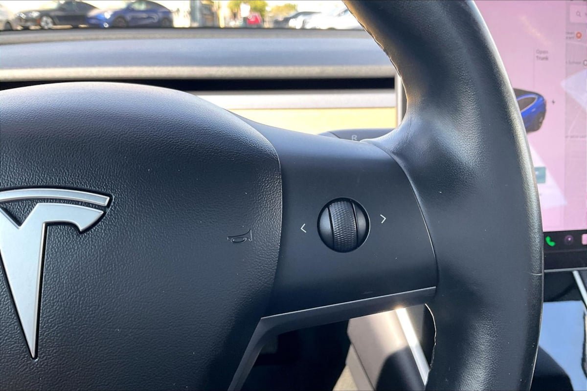 Used 2019 Tesla Model 3 Standard Range Plus RWD image 17