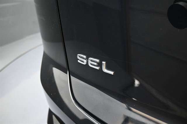 Used 2025 Volkswagen Atlas Cross Sport SEL Premium R-Line AWD/4WD image 5