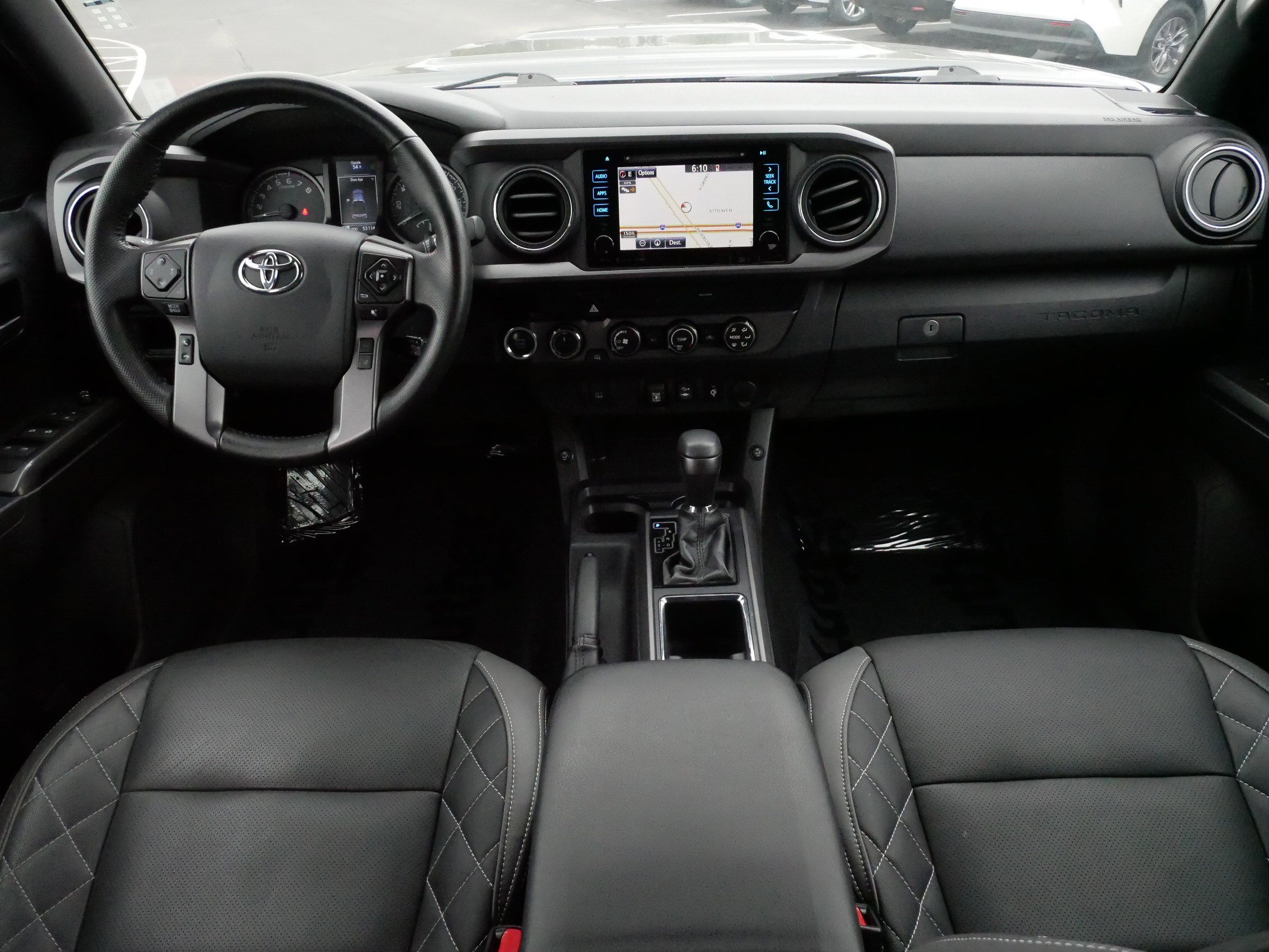 Used 2019 Toyota Tacoma TRD Sport AWD/4WD image 10