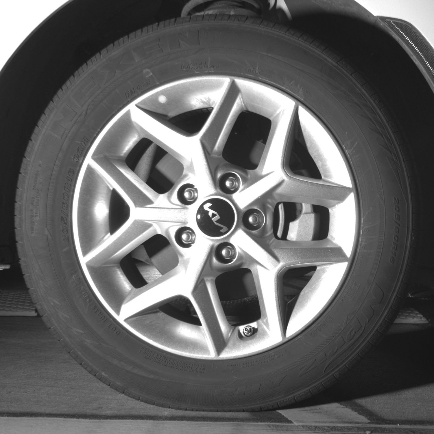 Used 2025 Kia Soul LX w/ LX Technology Package FWD image 13