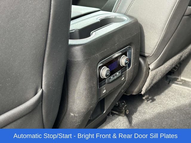 Used 2022 Chevrolet Suburban RST image 17