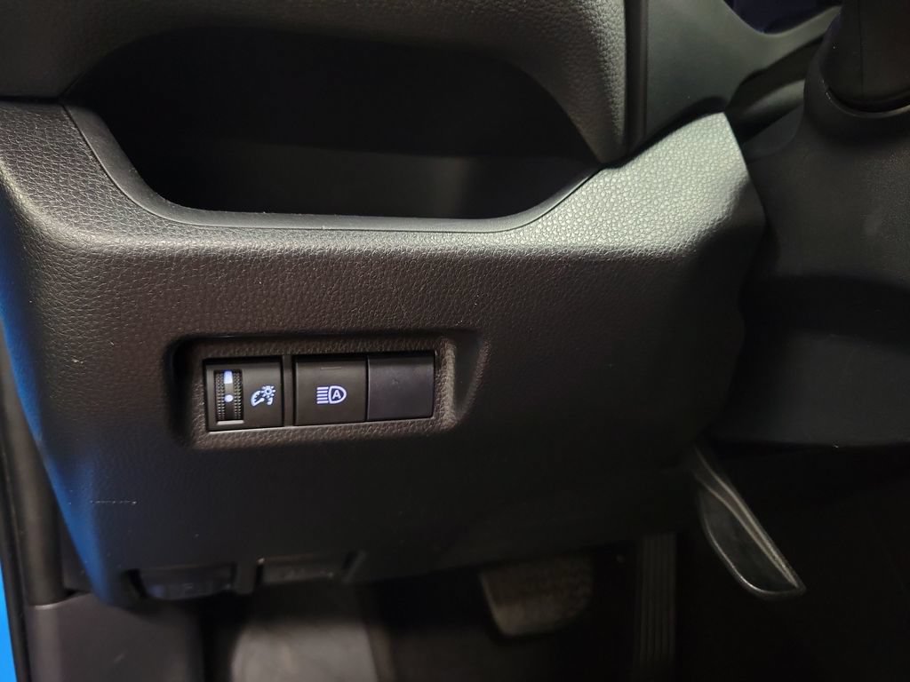 Used 2019 Toyota RAV4 LE w/ All Weather Liner Package AWD/4WD image 28