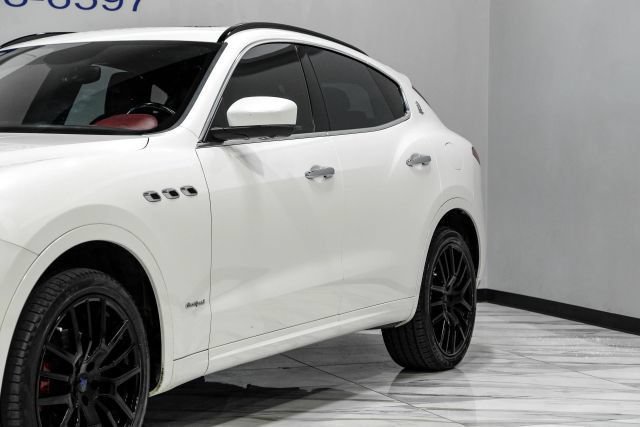Used 2018 Maserati Levante GranSport AWD/4WD image 7