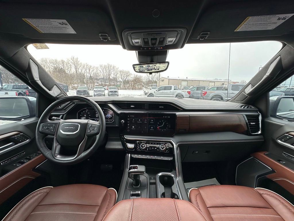 Used 2025 GMC Sierra 1500 Denali Ultimate image 9