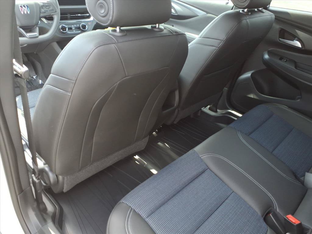 New 2026 Buick Envista Preferred w/ Convenience II Package FWD image 11